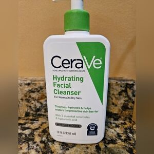 Cerave Hydrating Facial Cleanser